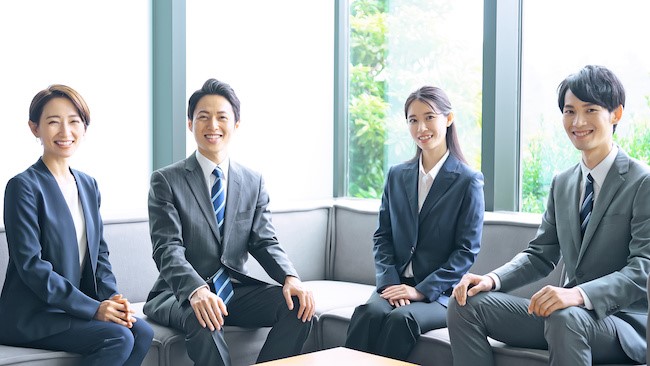 A Beginner's Guide to Japanese Business Etiquette - JapanLivingGuide.net -  Living Guide in Japan
